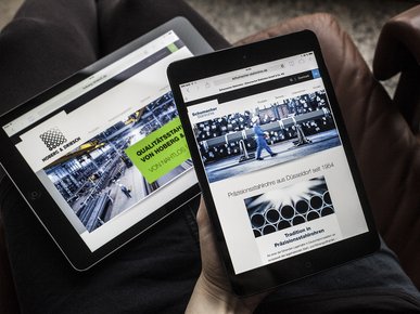 Die Websites von Hoberg und Driesch und einem Tochterunternehmen sind auf zwei Endgeräten geöffnet